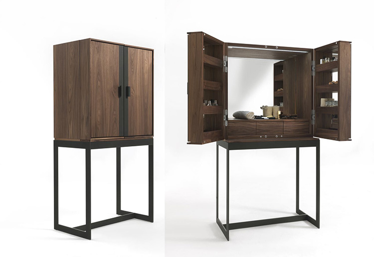 petineuseFlyVanityRiva