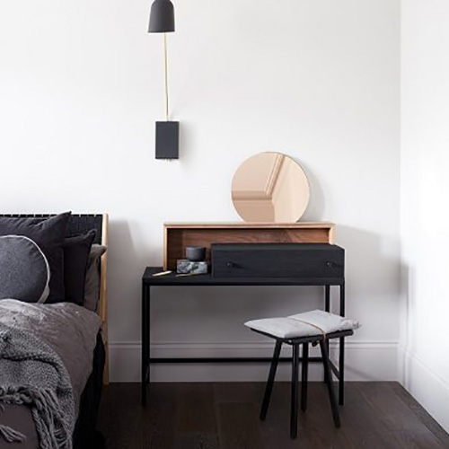 LA PETINEUSE DIMENTICATA E ORA RITOVATA