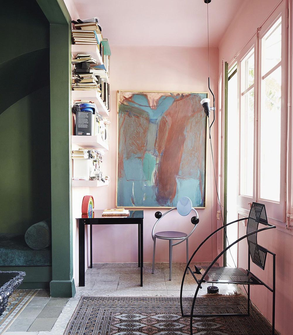 una casa rosa non troppo femminile