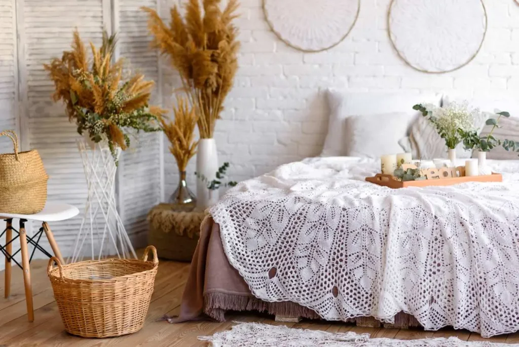 arredare la camera da letto dettaglio coperta crochet