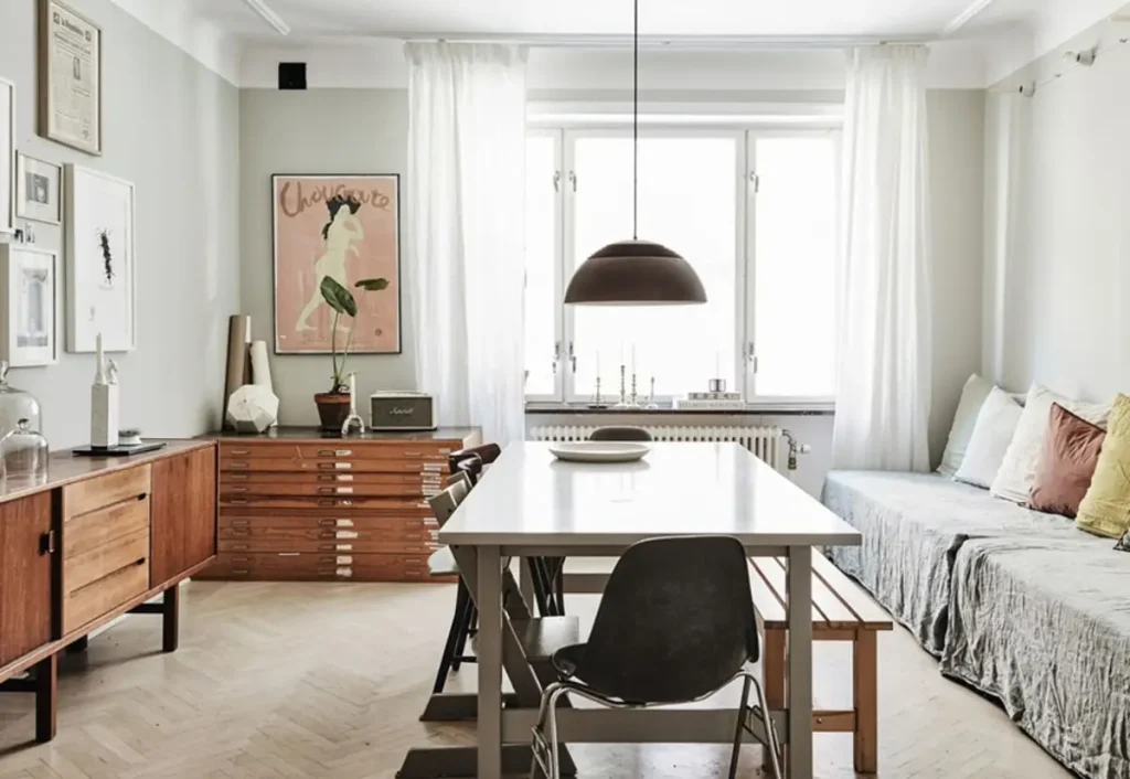 trend arredamento 2025 sala da pranzo con mobili vintage